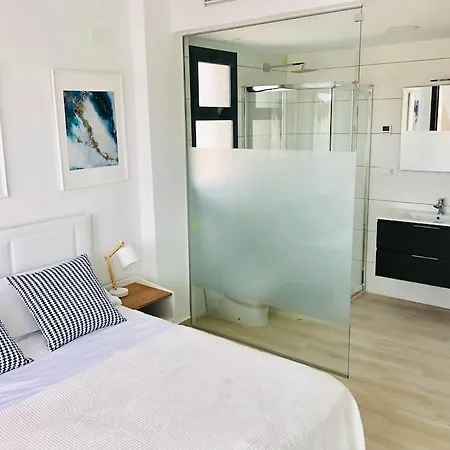 Villamartin Spacious Modern Flat -3 Pools Jacuzzi Tennis Golf