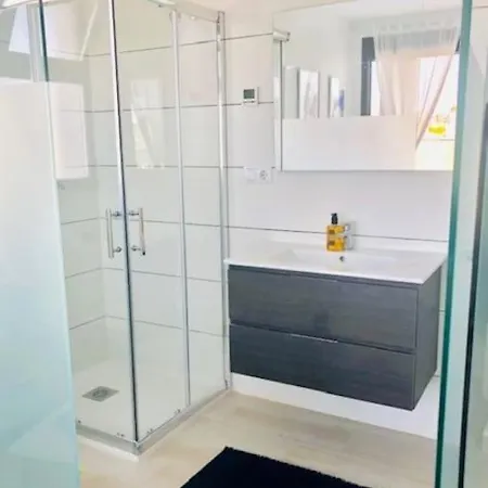 Villamartin Spacious Modern Flat -3 Pools Jacuzzi Tennis Golf Alicante